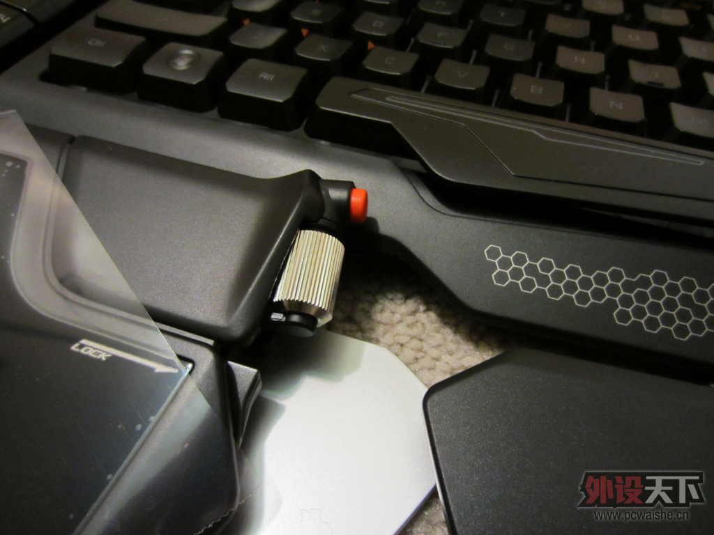 Mad Catz S.T.R.I.K.E.5 ���� [��ͼ]