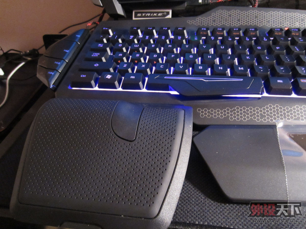 Mad Catz S.T.R.I.K.E.5 ���� [��ͼ]