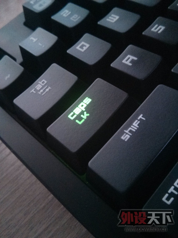 ������ƭ�㼼����֮����Razer�ڹѸ�������