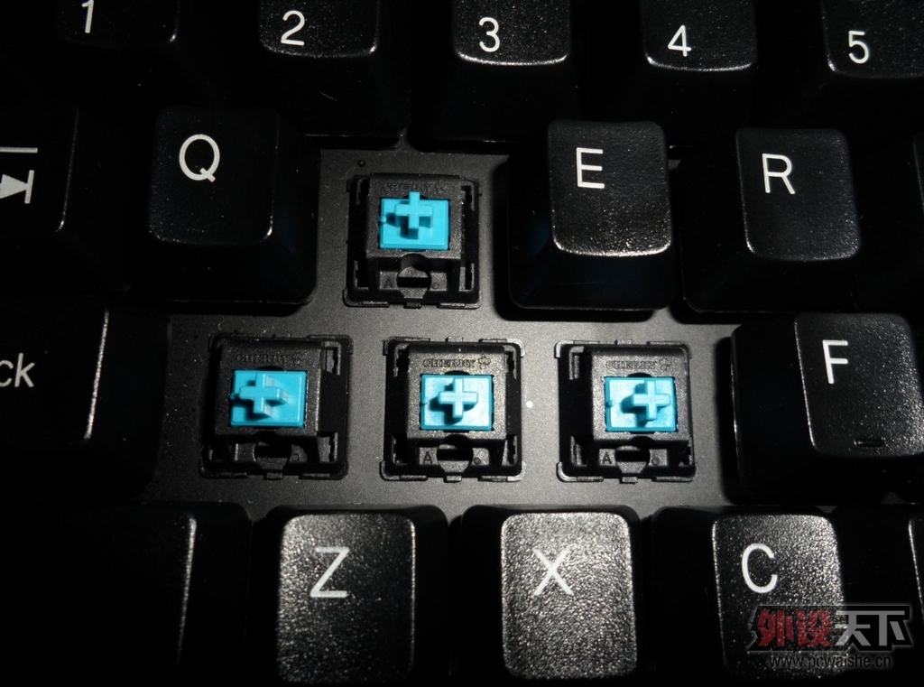 �����ݡ����ѳ�����FlashGet G100  Cherry���ᡤ104��е����  220 �����ʡ�