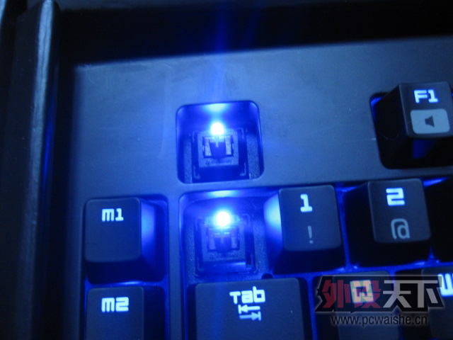 [�㽭]�ڹѸ�Ǳ�а����  700��(�����ˣ�