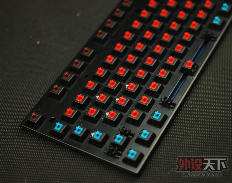�ྲྀ����ײ�-ducky G2 87��ɫ�����е����--�������ײ�