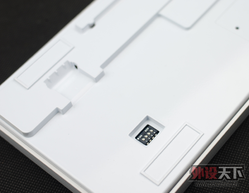 �ྲྀ����ײ�-ducky G2 87��ɫ�����е����--�������ײ�