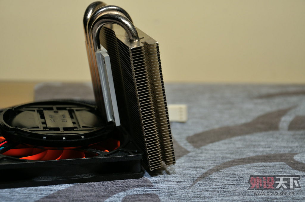 ����衿HTPC CPUɢ����С��ϵ������ڶ�����44���׳���������LD963������� ��ת��