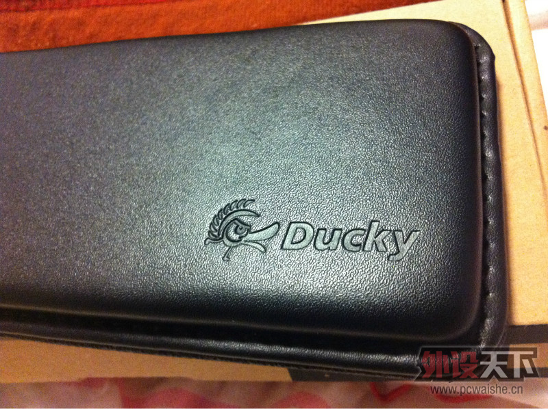 [ѳ]DUCKY 9008S ׹  700
