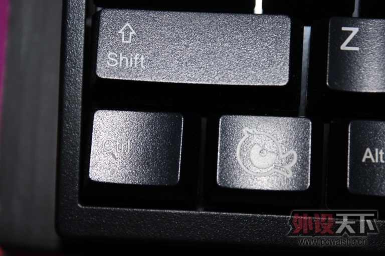 ���������  DUCKY 2108 �ں�