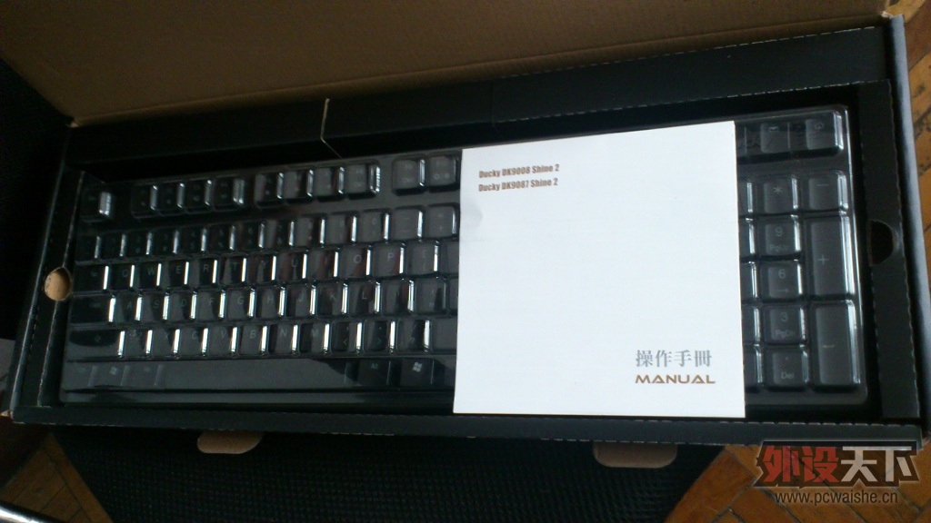 ���ѳ������Ϻ���Ducky 9008 S2�̹���ᣬ95�£�˳�ᵽ��