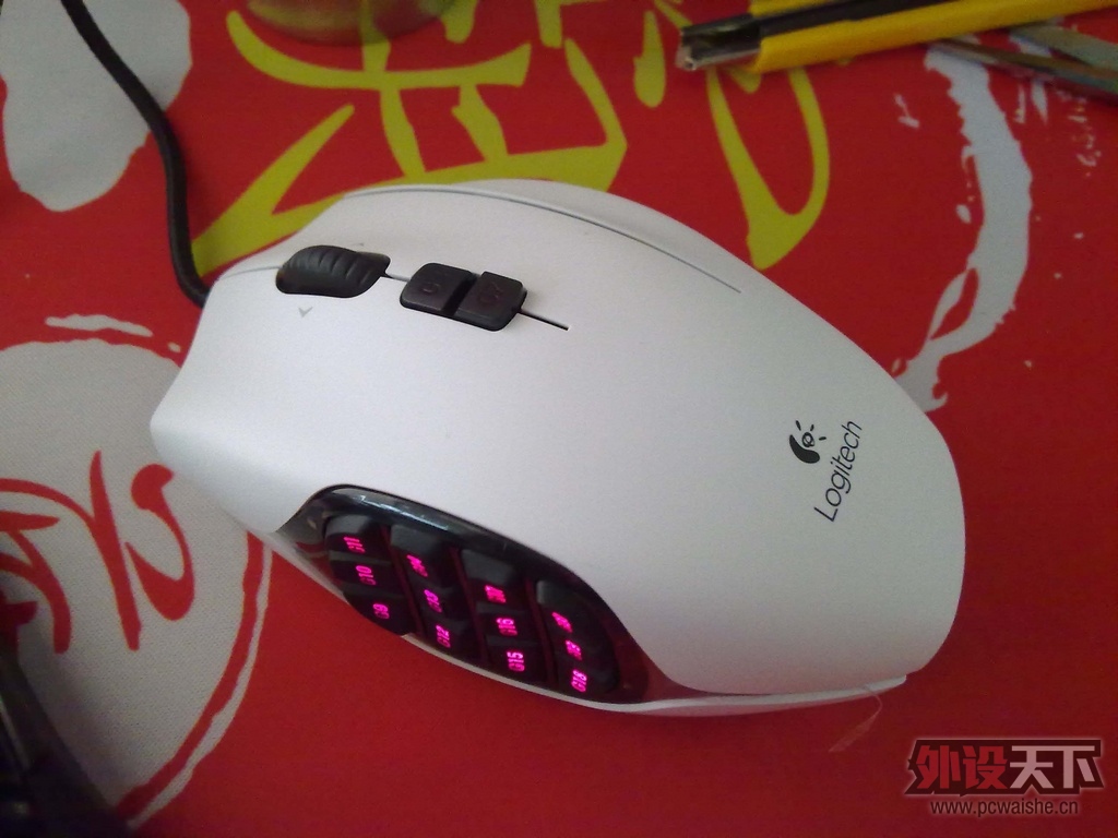 ����յ��İ�ɫG600�����Ⱥ����أ�
