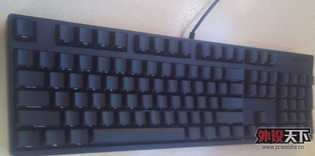 F ���ߺ��� 104 �ڰ�˫ɷ��