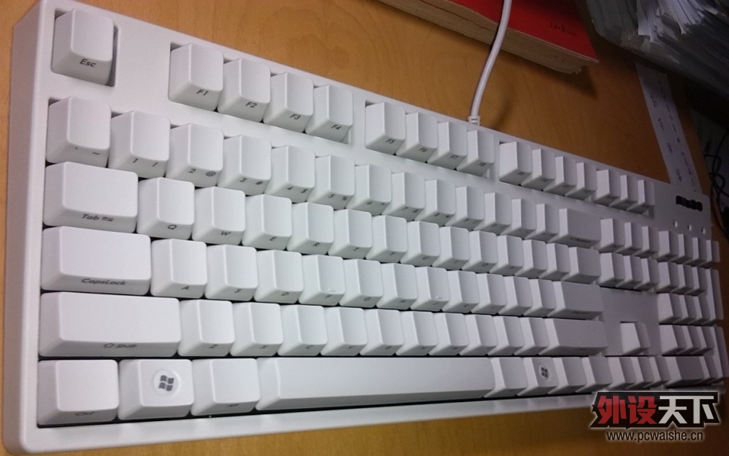 F ���ߺ��� 104 �ڰ�˫ɷ��