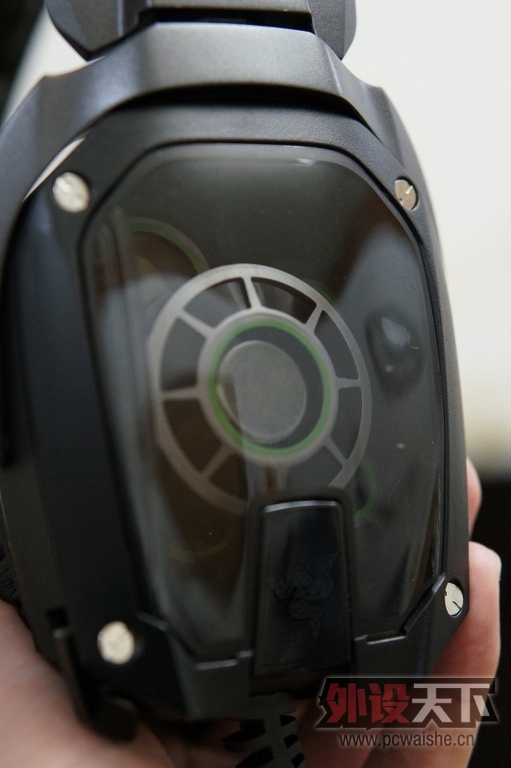 �����ݡ�Razer Tiamat 7.1���Ǻ�ħ 9.5��(�ѳ�������)