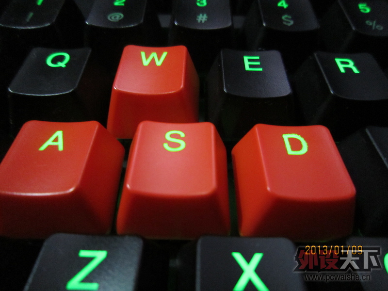 [����]����M1��е����(�ݶ�)��DUCKY 9008 Shine͸���ñ���۸����꣡