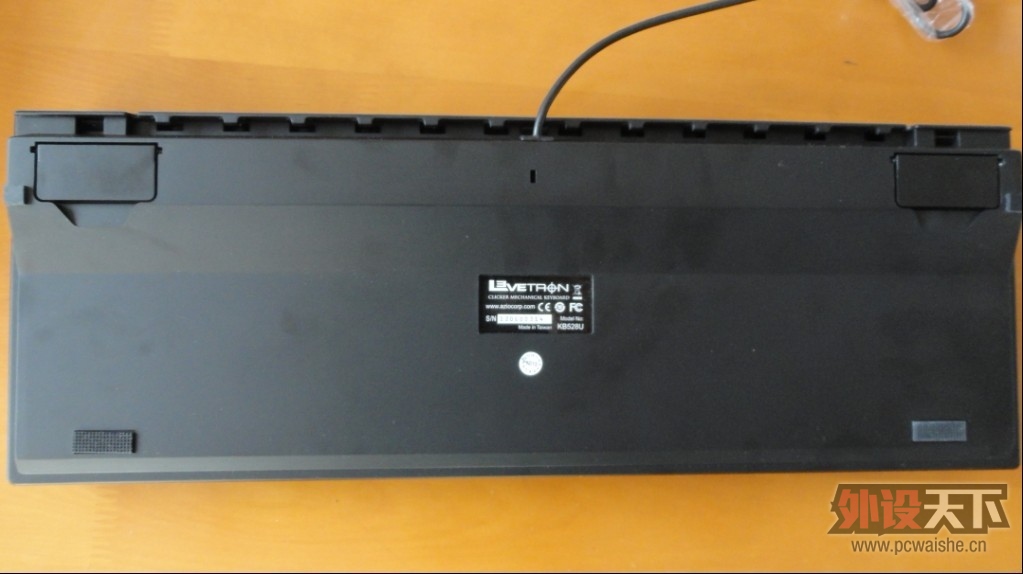 ��AZiO LeveTron&reg; KB528U��е���̡����ײ���