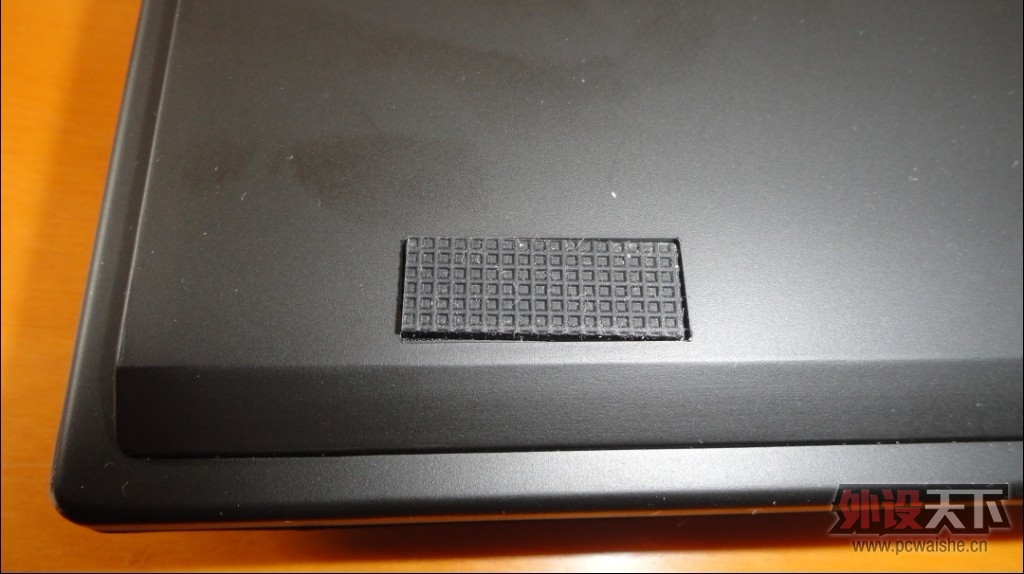 ��AZiO LeveTron&reg; KB528U��е���̡����ײ���