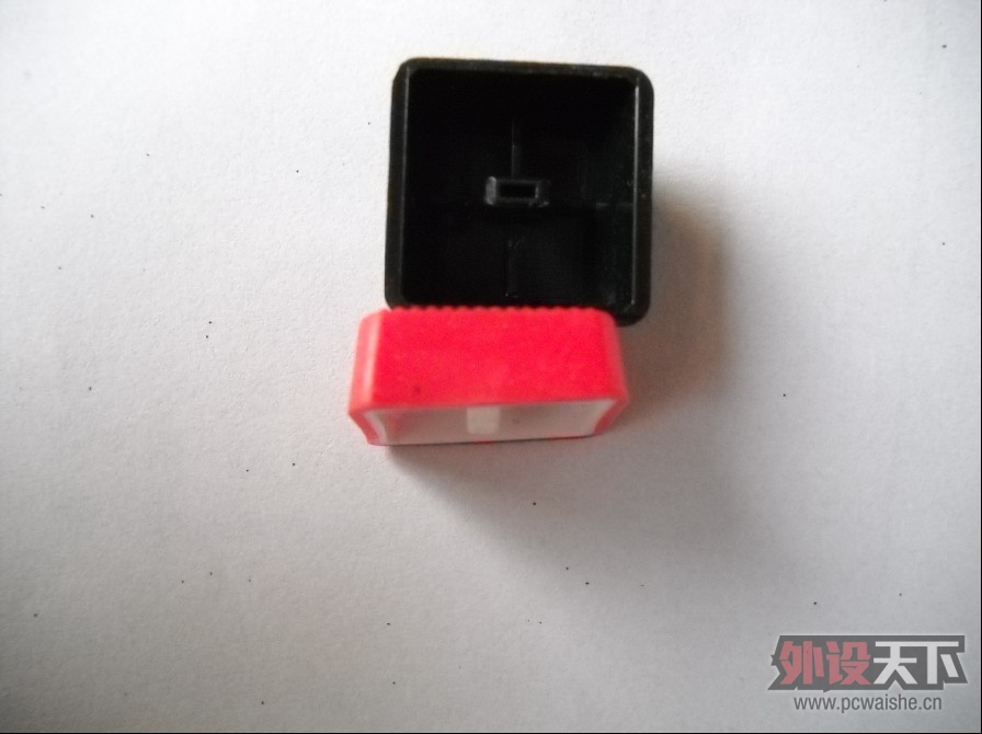 ��AZiO LeveTron&reg; KB528U��е���̡����ײ���