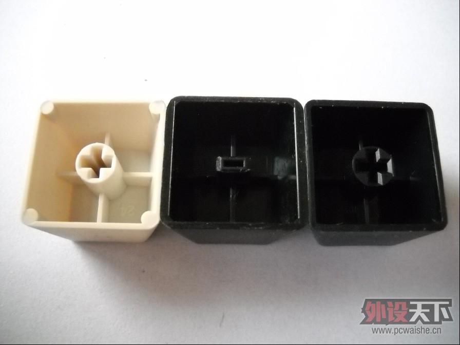 ��AZiO LeveTron&reg; KB528U��е���̡����ײ���