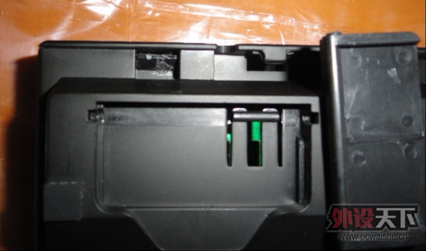 ��AZiO LeveTron&reg; KB528U��е���̡����ײ���