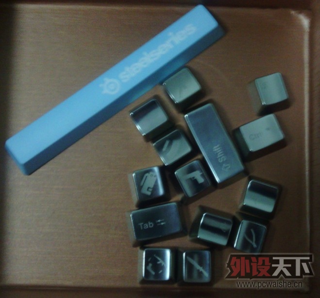 ������������QPAD FX+����ս��׳�+filco���߲�̰�ɫ��ñ+CS������ñ179