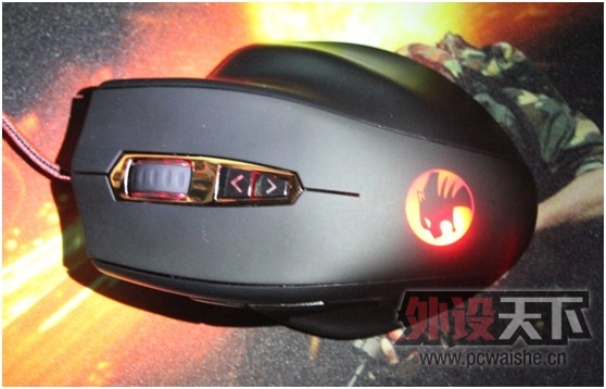 �����SteelSeries��������ǳ����ƣ��������ƫ�󣬷������幤��ѧ�������ܸ�����.jpg