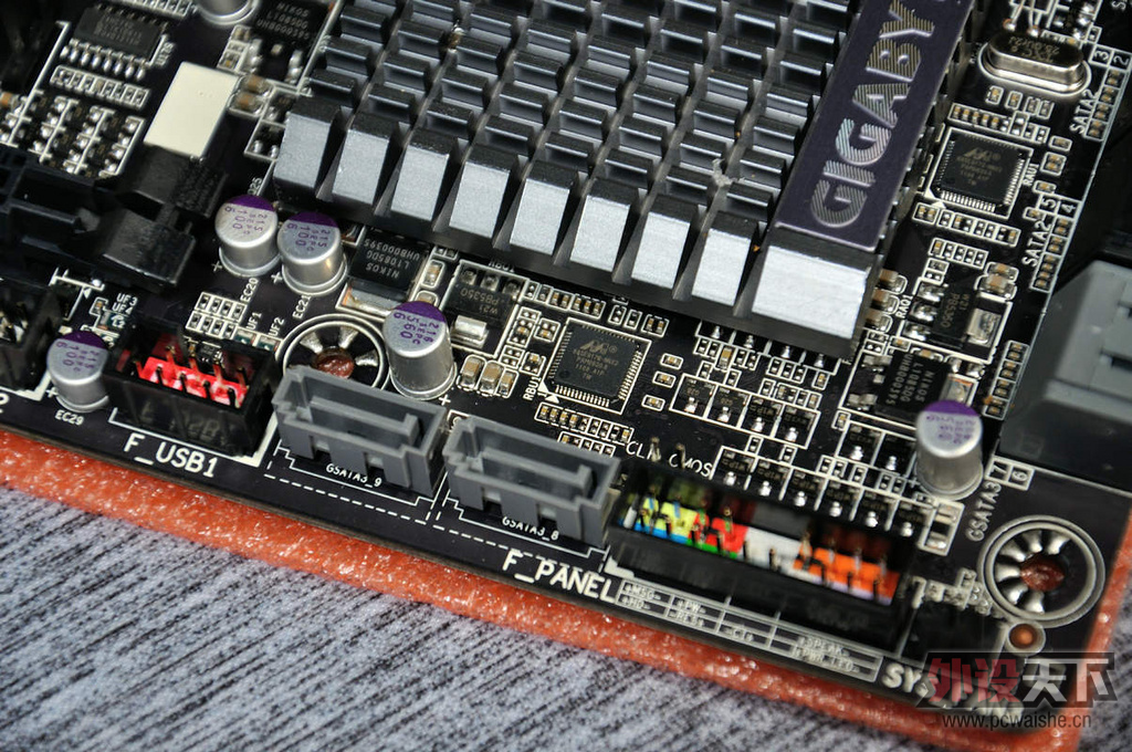 ����衿����UPϵ�лع飬GA-X79-UP4���忪�����