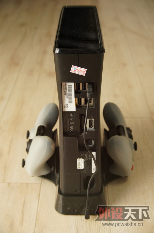 [�Ϻ�]XBOX360 SLIM 250G+kinect+˫ԭװ�����ֱ������ۡ�