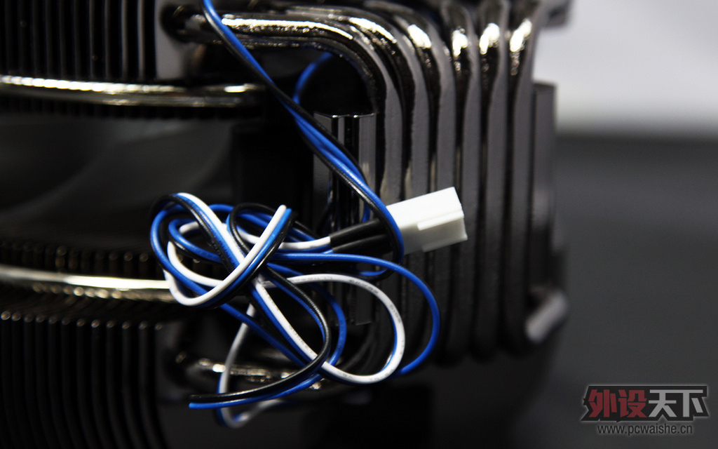 ���������� ˫�����ȹ� Zalman CNPS12Xɢ���� ������������