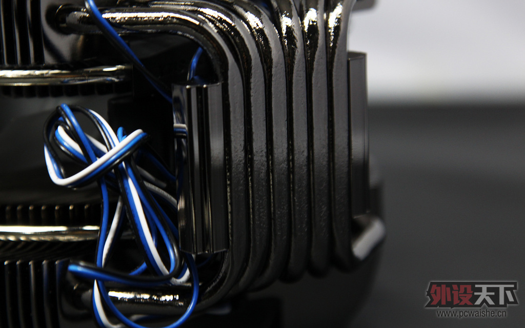 ���������� ˫�����ȹ� Zalman CNPS12Xɢ���� ������������