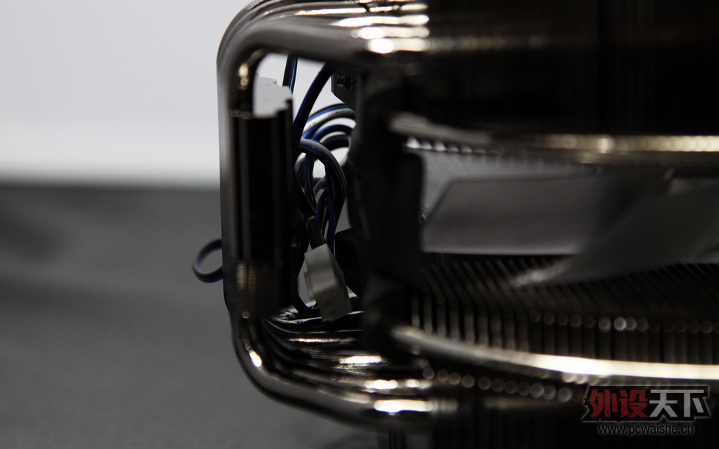 ���������� ˫�����ȹ� Zalman CNPS12Xɢ���� ������������