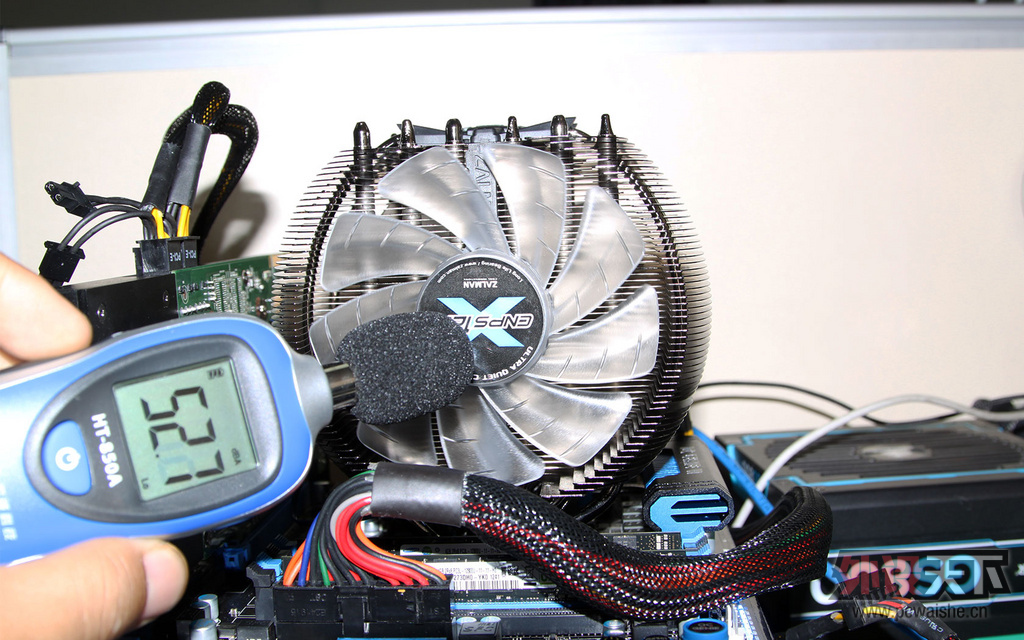 ���������� ˫�����ȹ� Zalman CNPS12Xɢ���� ������������