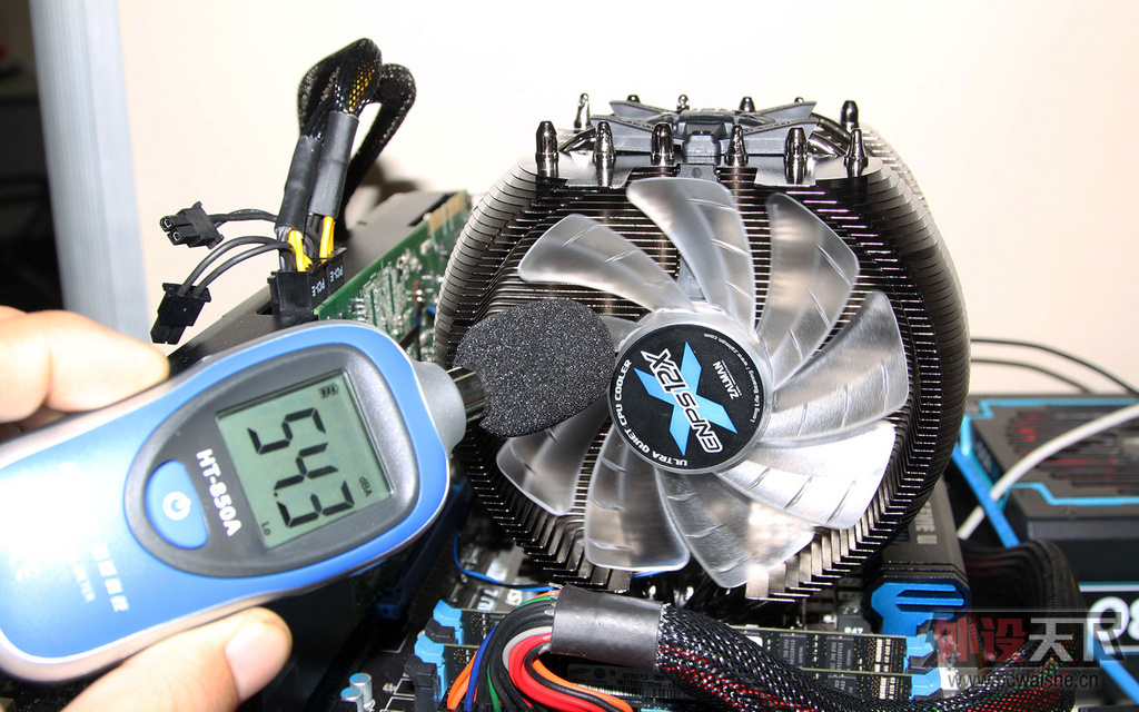���������� ˫�����ȹ� Zalman CNPS12Xɢ���� ������������