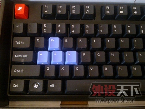 [����] [�½���³ľ��] kc 87�ں� 9��  ���ʳ��� ˳���ո���ɫ�п���E95  �е������