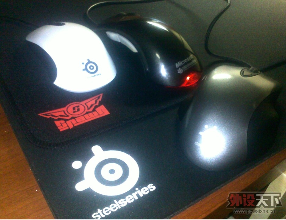 ZOWIE����99��