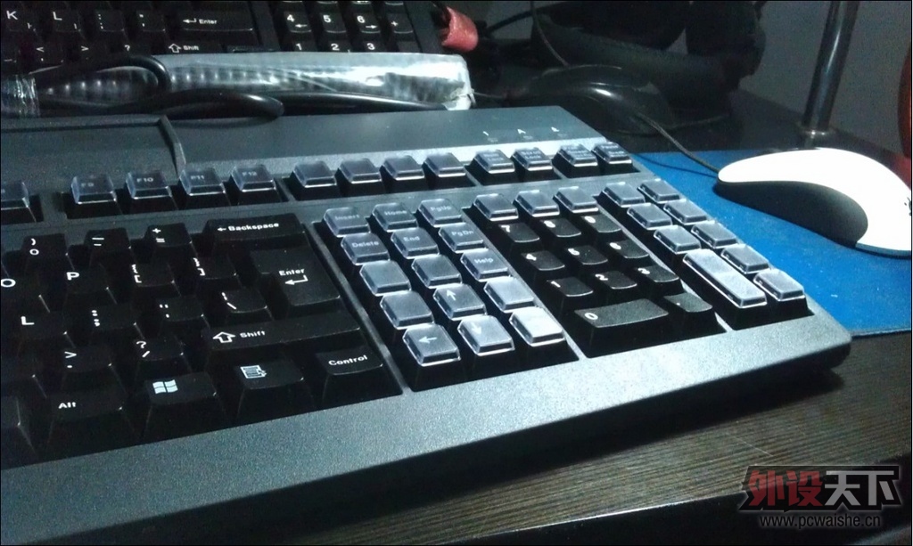 G80-8200�ڶ�ɫ����