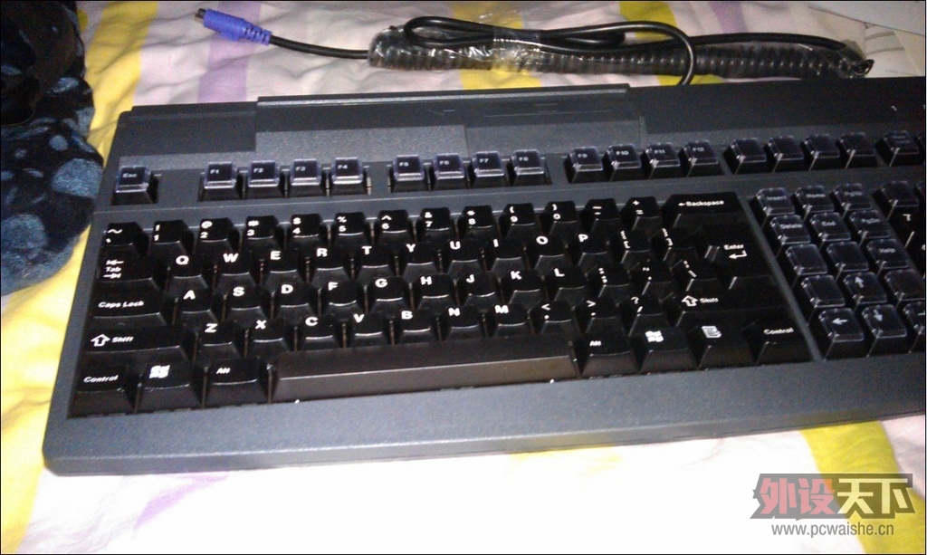 G80-8200�ڶ�ɫ����