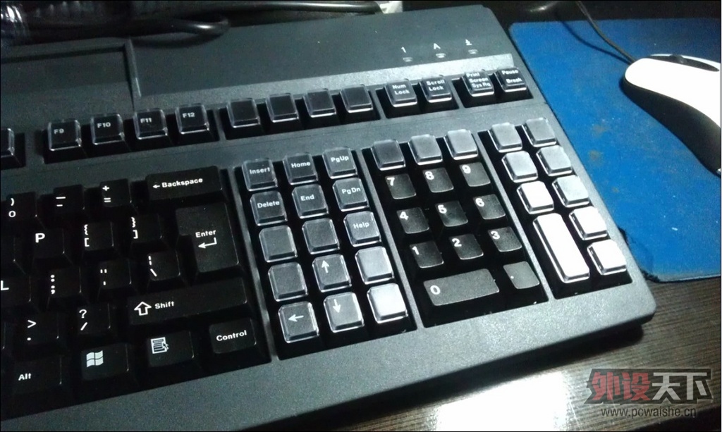 G80-8200�ڶ�ɫ����