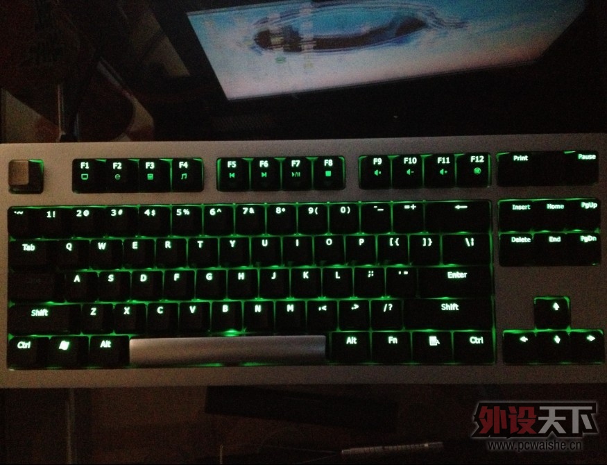 [20P] �ڸ���Ů�����˽��������ҵĵ�����MKC GeekKey-87�� �̹� ����
