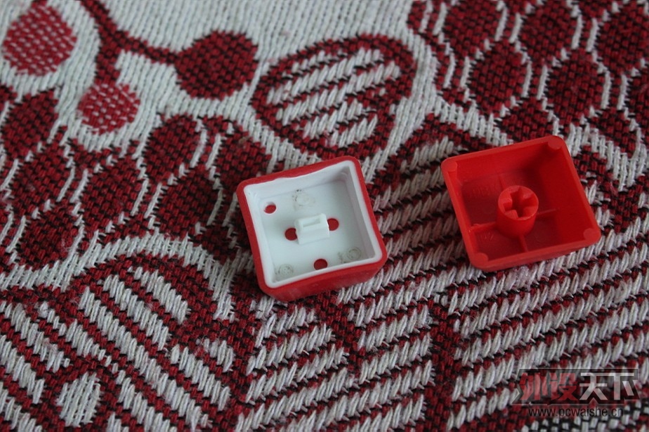 AZiO LeveTron&reg; KB528Uе̡Ĳ
