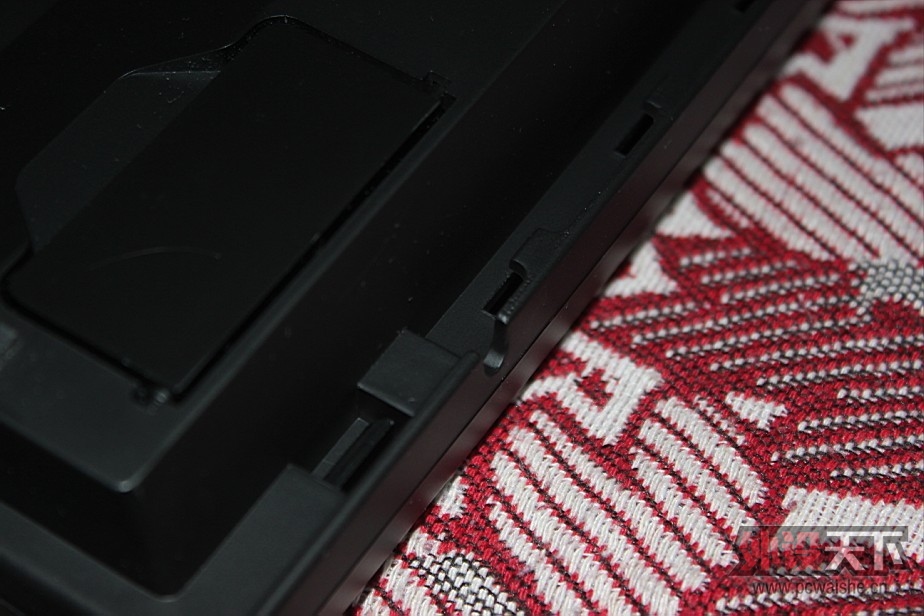AZiO LeveTron&reg; KB528Uе̡Ĳ
