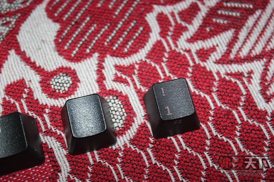 AZiO LeveTron&reg; KB528Uе̡Ĳ