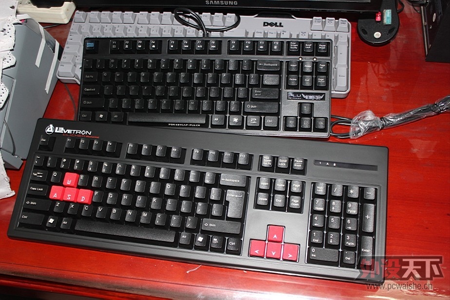 AZiO LeveTron&reg; KB528Uе̡Ĳ
