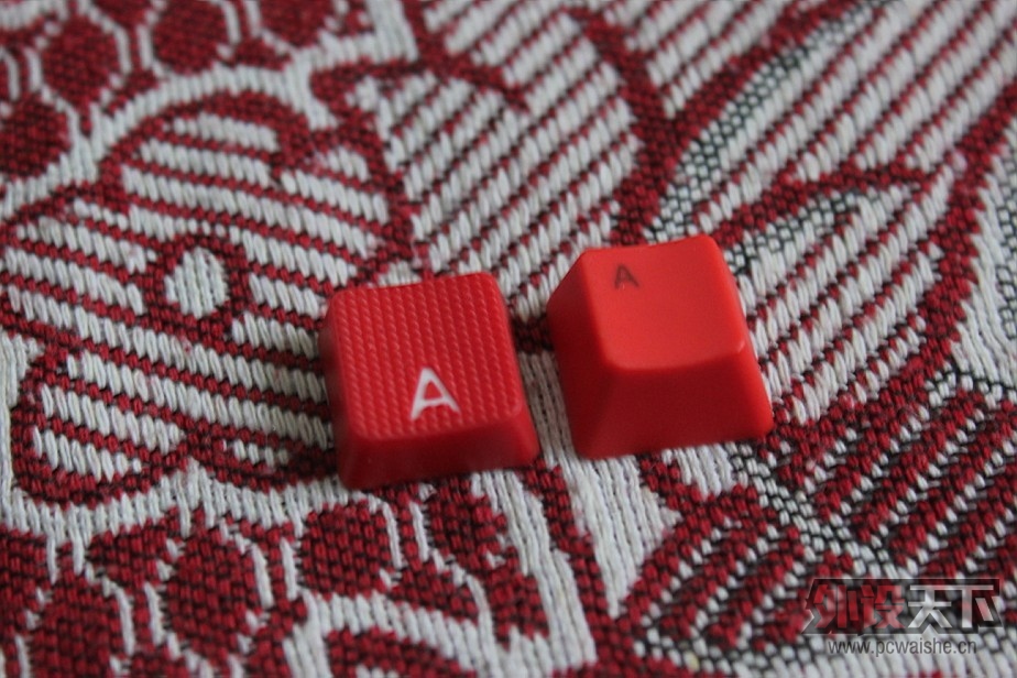 AZiO LeveTron&reg; KB528Uе̡Ĳ