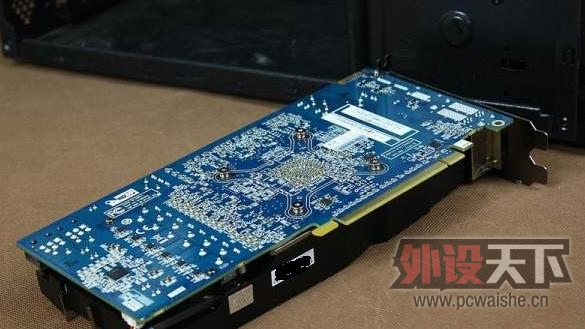 ���人��������ʯHD6870�׽���Կ� 9.5��