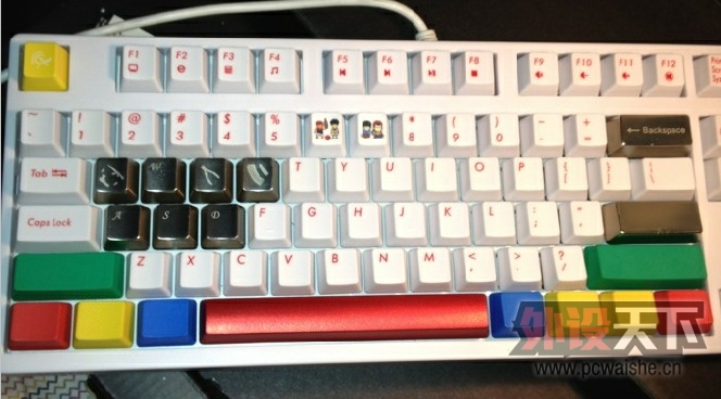 G~U~}8WJSZY{GUXFLPBL3(X.jpg