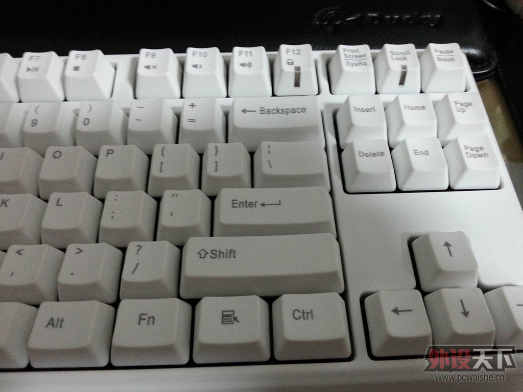 ���ѳ��� [�Ϻ�] ����87 ��ɫPBT��ñ ���� 9.5��