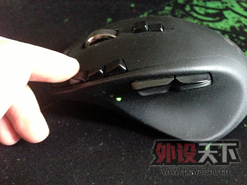 ޼G70084