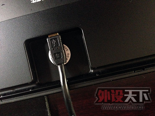 ޼G70084