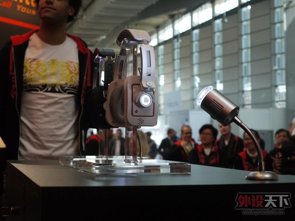 Tt��CeBiT����ȫ�µ�LEVEL 10M�羺����