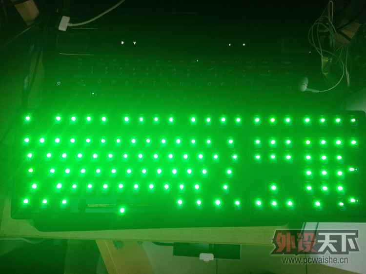 ���ѳ�����Ducky 9008 S2�̹�����