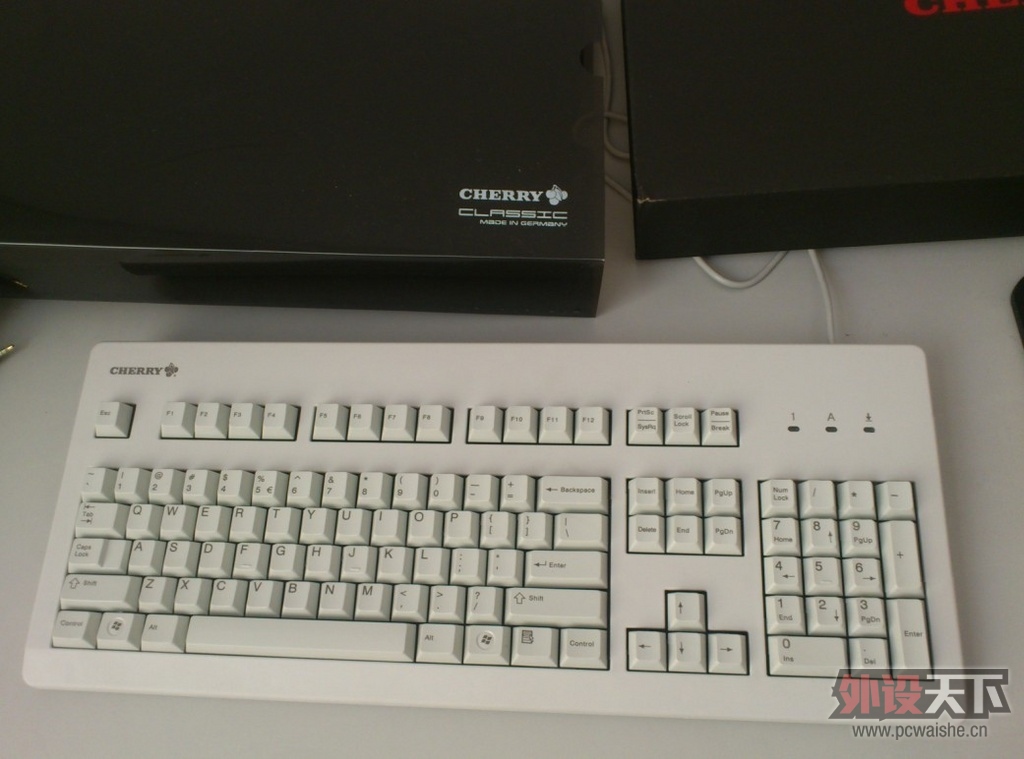 ����98��CHERRY G80-3000 ��ɫ���� 550���� ��˵��ȫ ��α�뻹û���ü���