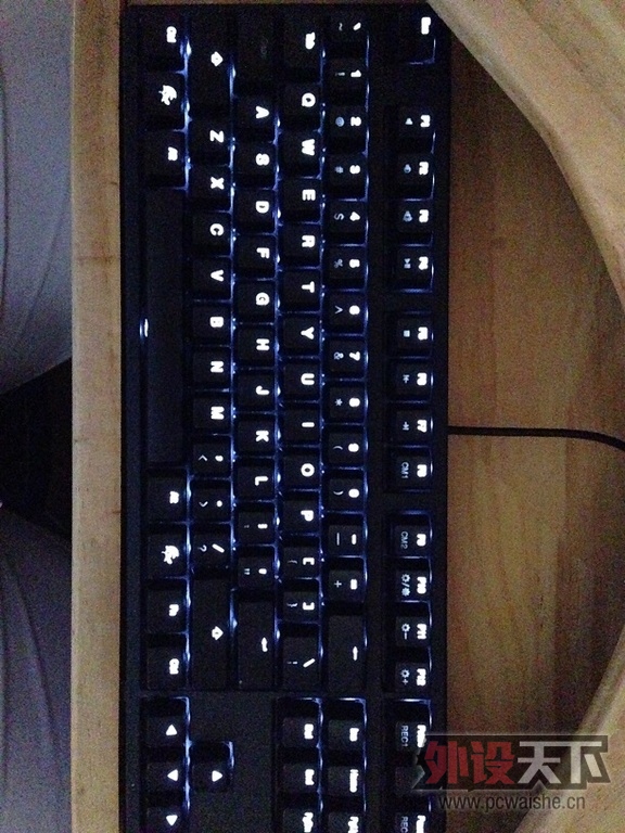 9087ɫ ɻ  Ϻؿ潻